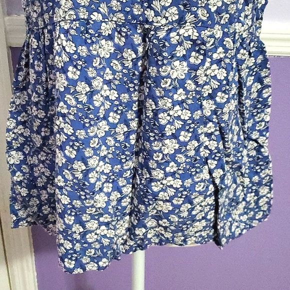 Rachel Zoe Blue Ditsy Floral Modest Flowy Sleeveless Top - Picture 4 of 10